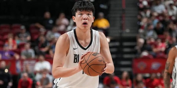 杨瀚森夏联G4再遇新课题 被纯小球阵容打到软肋？