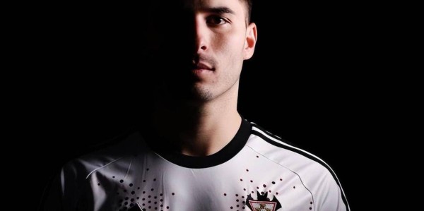 昔日西甲铁卫在新东家惨遭无视，泰山队及时止损，做了最明智决定