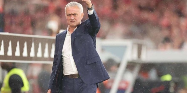 5-0狂胜+9场不败！穆里尼奥率队冲至第2，欧冠能否打破“强队魔咒”？