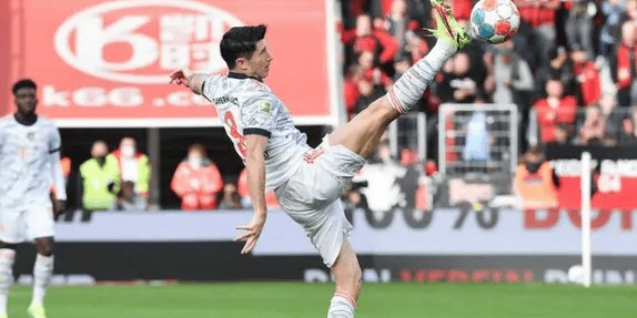 周六016 德甲 勒沃库森VS拜仁慕尼黑，赛事方向解析